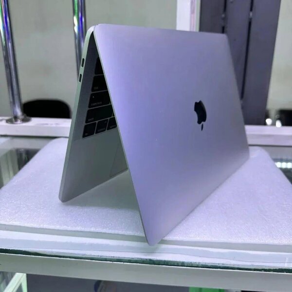 MacBook Pro 2017 Core i5