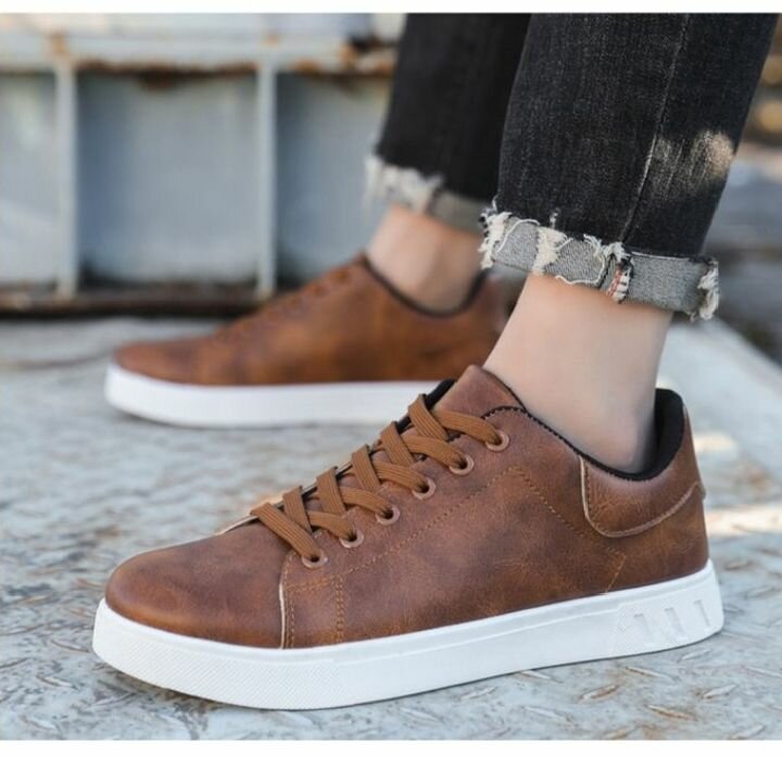 Sneakers en simili cuir marron