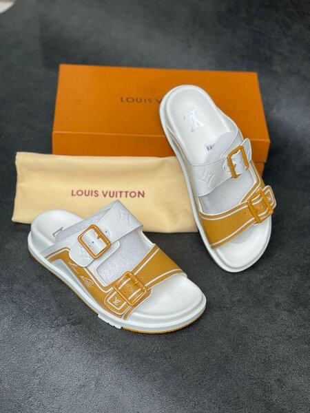 Sandales  Hommes ouis Vuitton