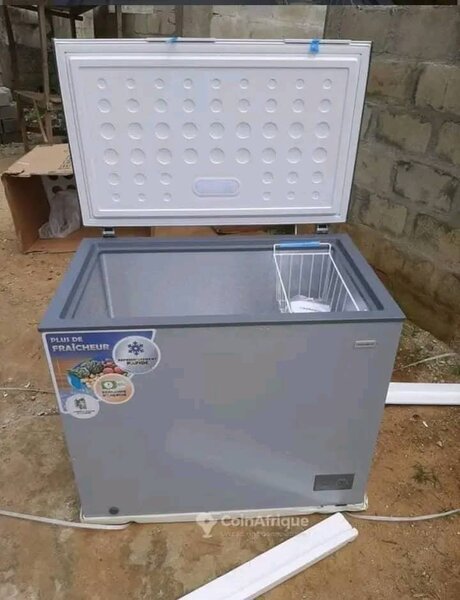 Grand congélateur coffre 200L