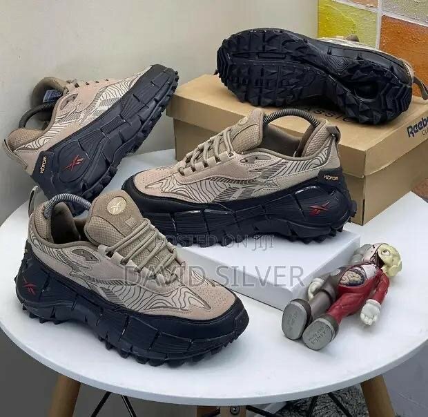 REEBOK  VIBRAIN CLASSIC