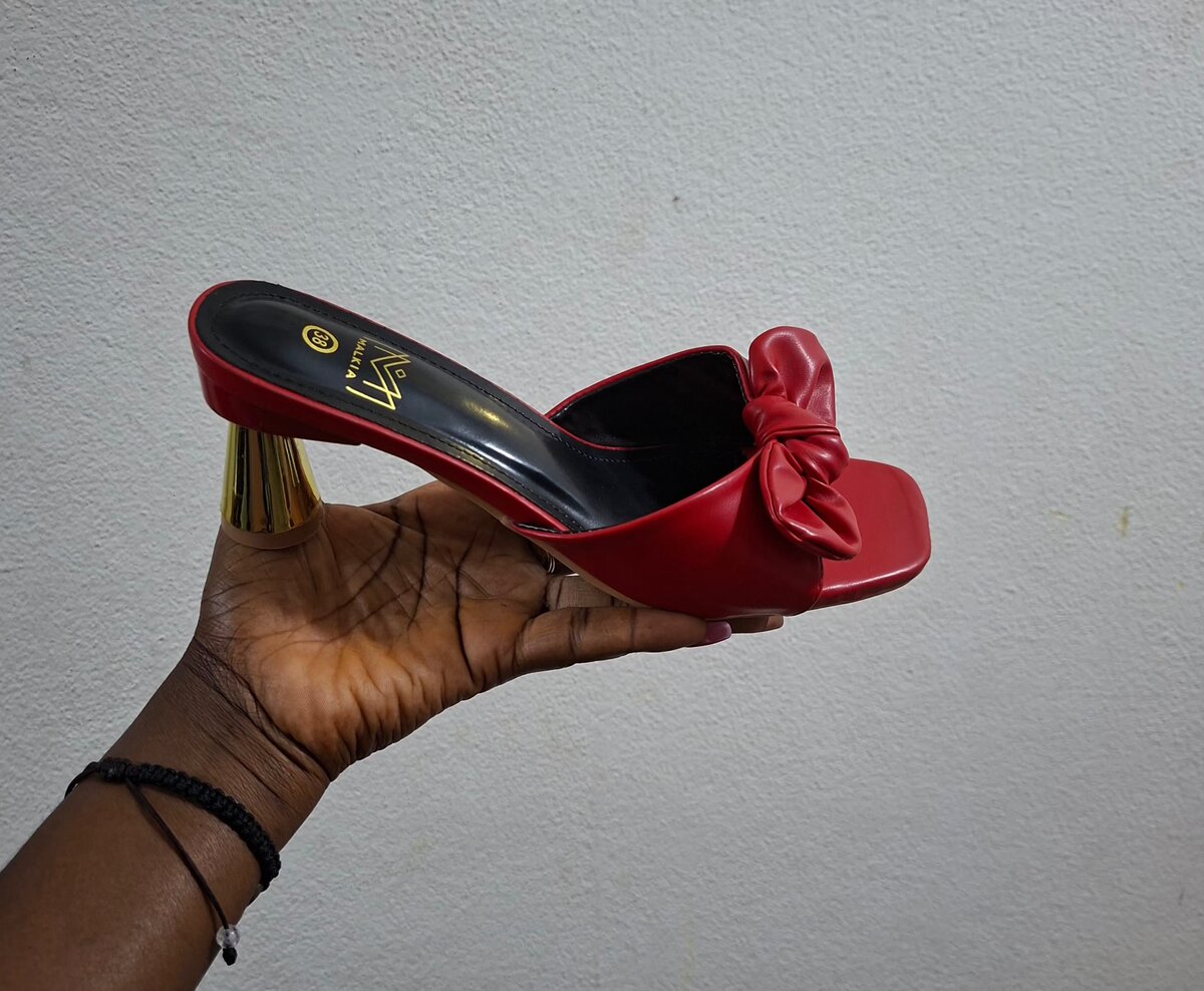 Mules à talon élégantes