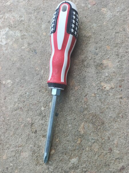 Tournevis cruciforme ergonomique