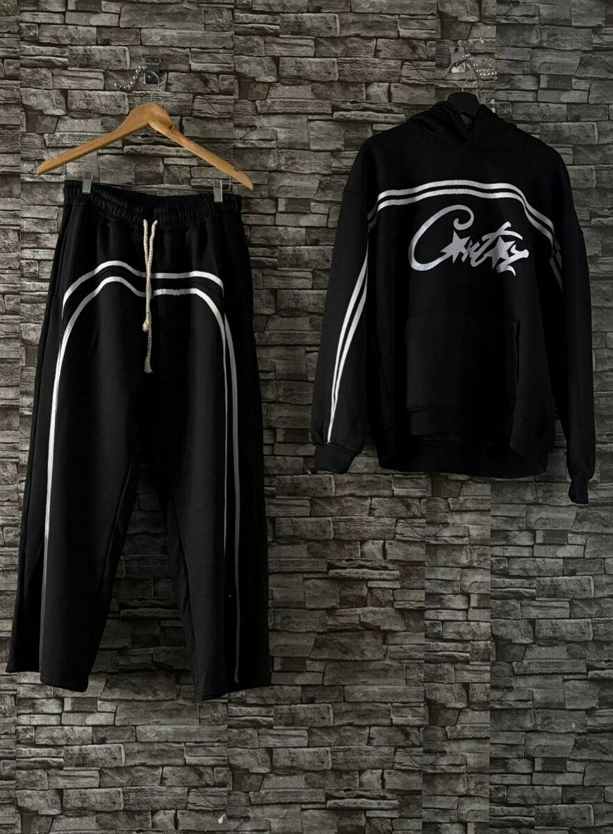 Ensemble de survêtement stylé