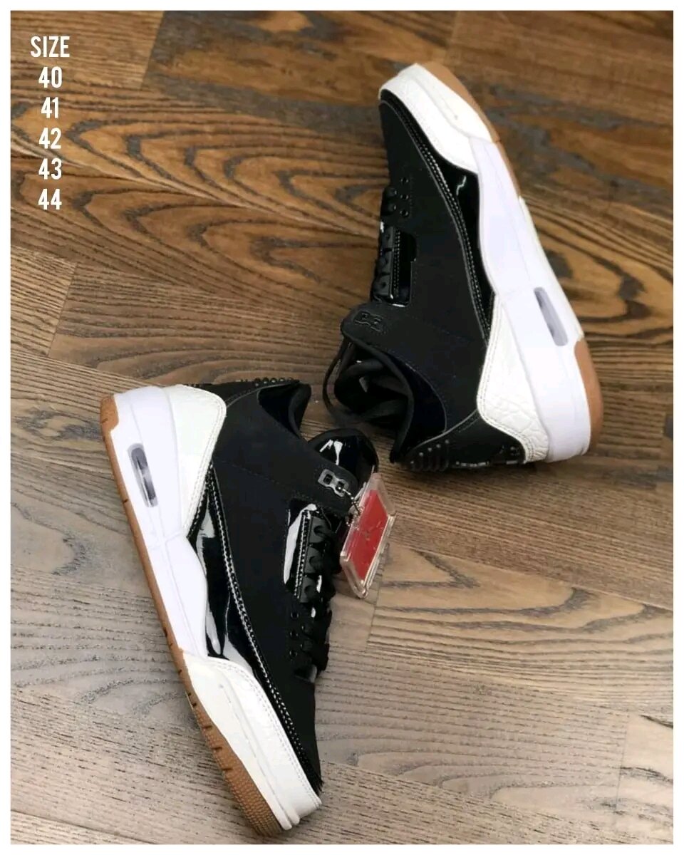 Air jordan noires élégantes