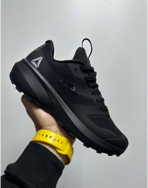 Baskets noires pour homme