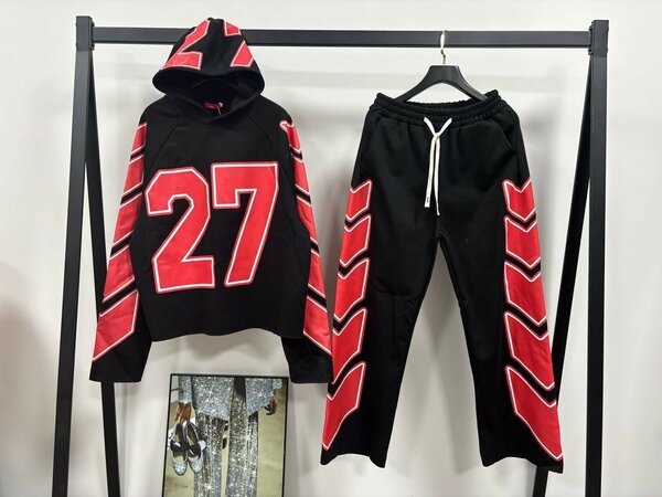 Tenue de sport numéro 27