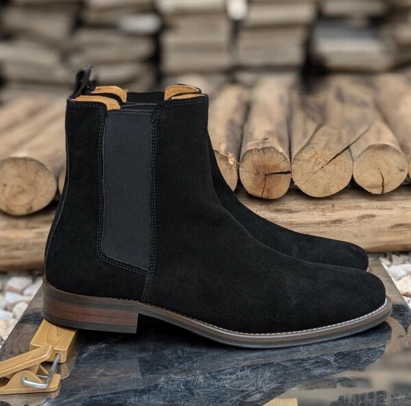 Bottes de couleur noire