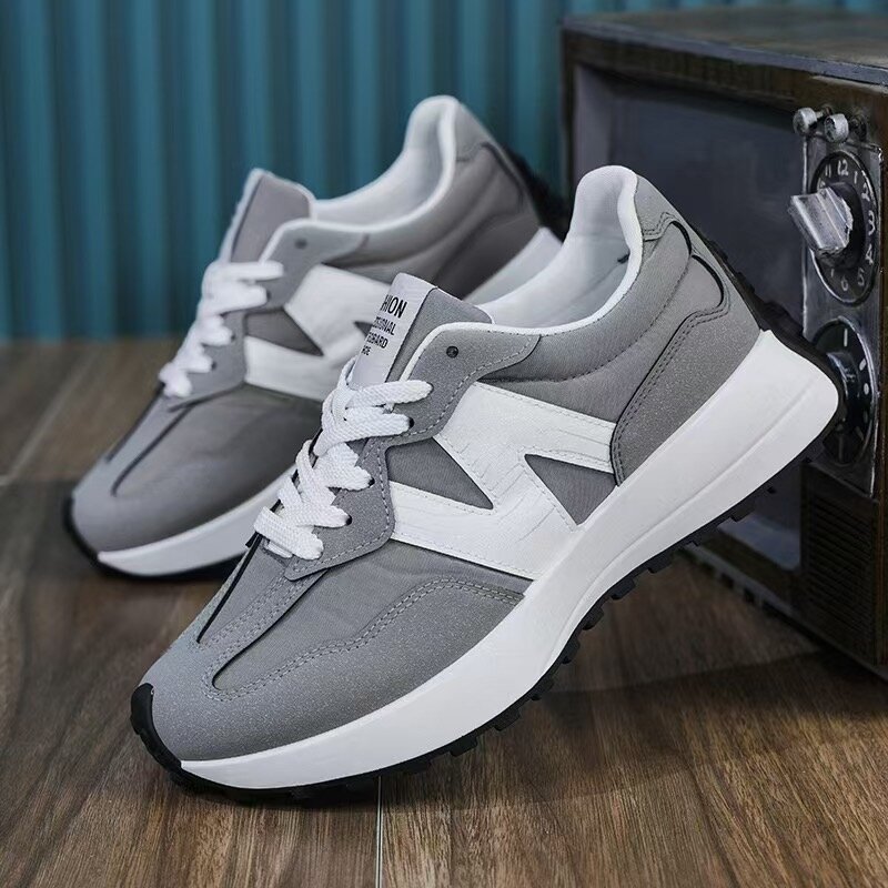 Sneakers modernes unisexes