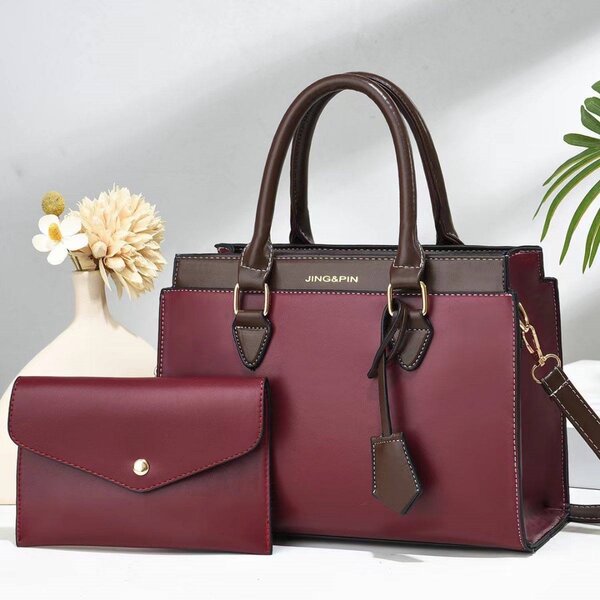 Sac à main élégant avec pochette