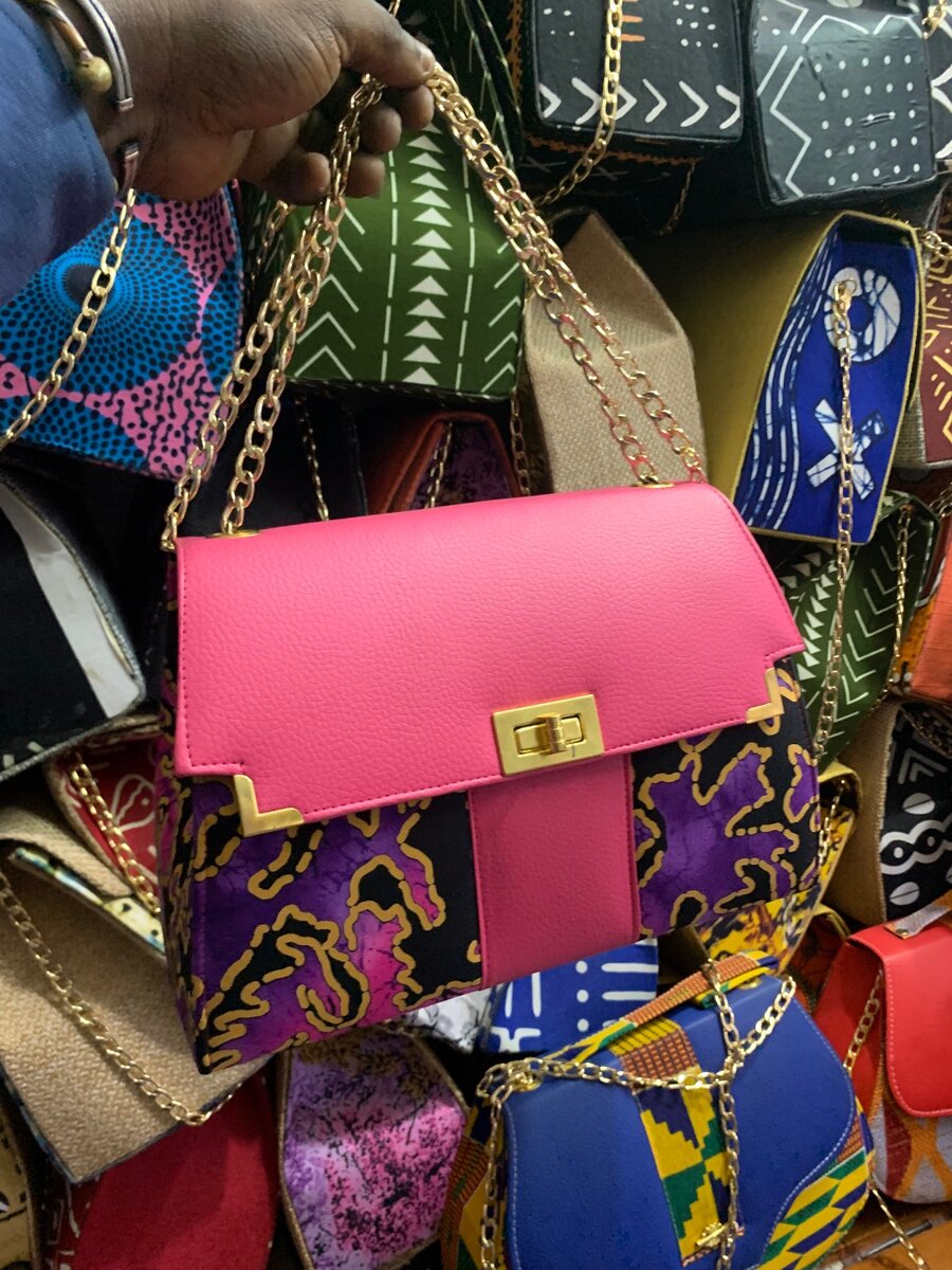 Sacs à mains avec chaînes top modèles