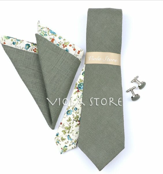 Ensemble cravate et pochette élégante