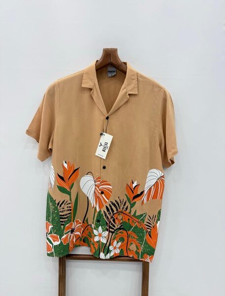 Chemise à motif floral