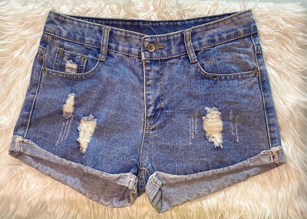 Shorts en jean déchirés