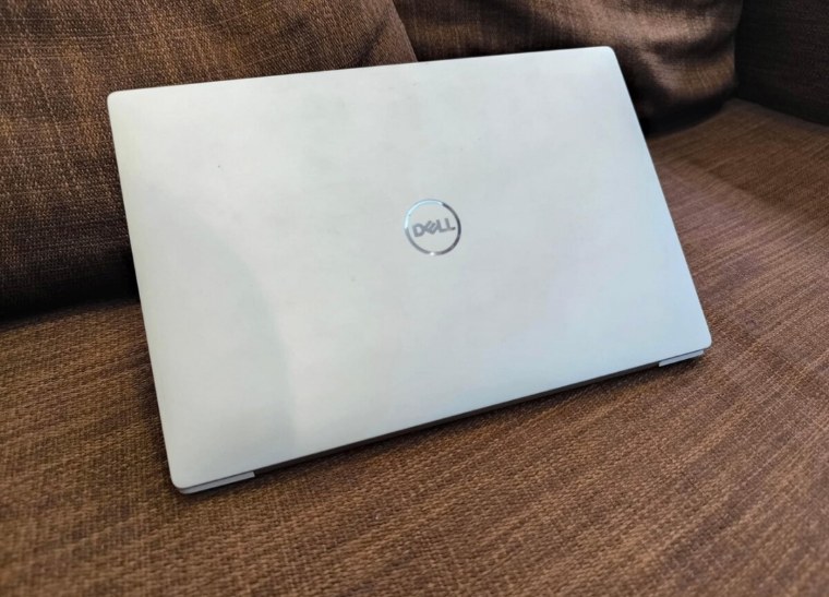 Sell XPS 9320 plus laptop