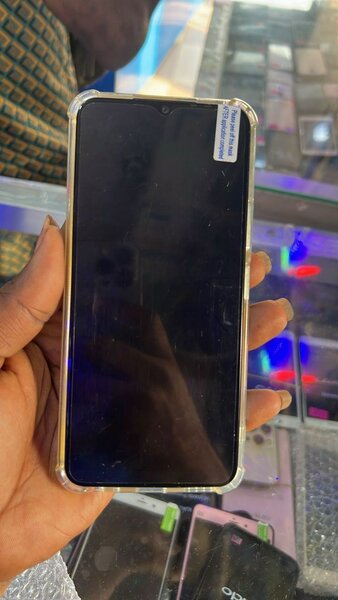 Vivo Y75 256gb/8gb ram Uk used in good comdition fast intern