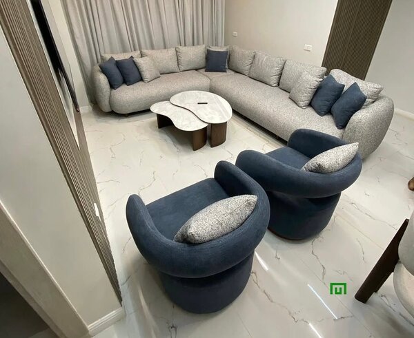 Fauteuil de salon plus table