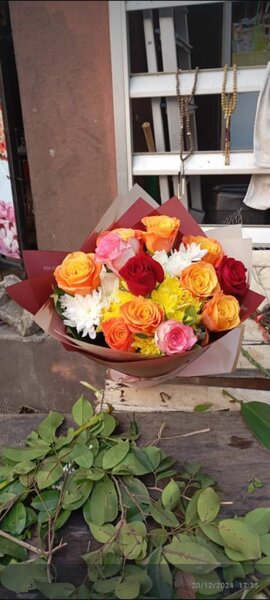 Bouquet de roses multicolores