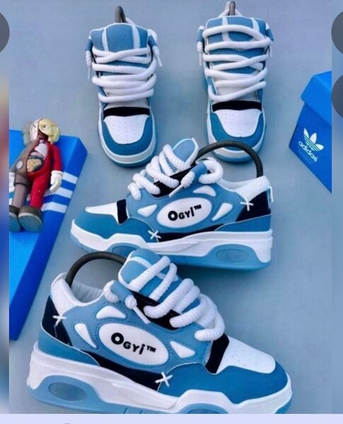 Chaussures de sport style OG