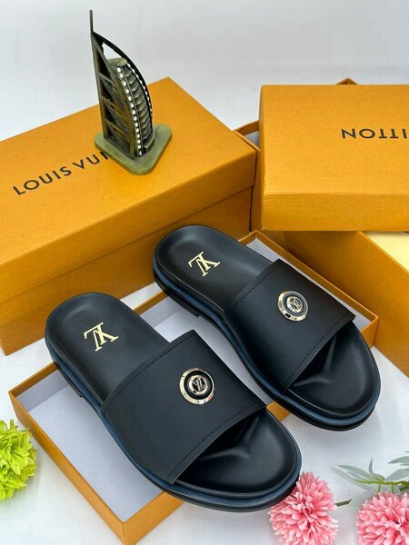 LV quality slippers