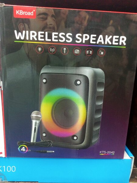 Wireless speaker