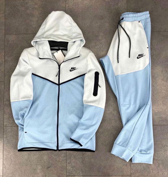 Ensemble de survêtement Nike