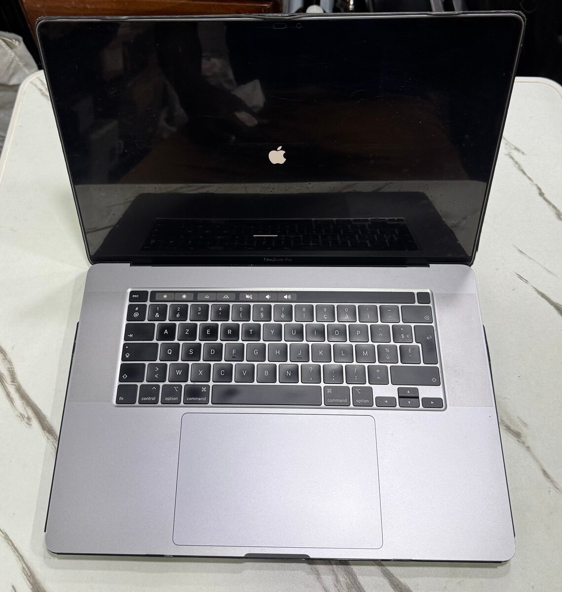 macbook pro retina core i9 201