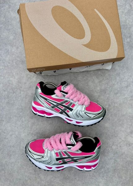 Chaussures de course Asics tendance