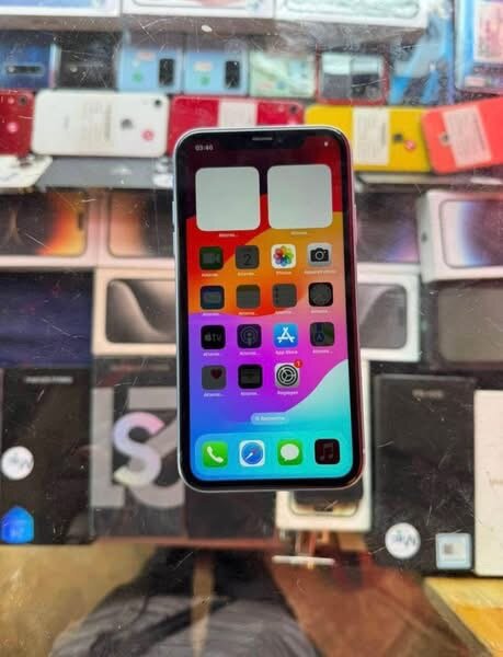 iPhone XR Bleu 64Go Débloqué