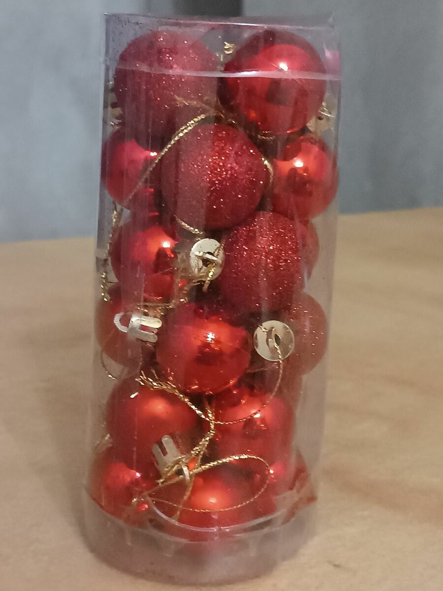 Новогодние шарики игрушки