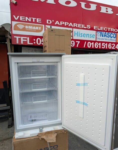 Congélateur vertical compact Nasco