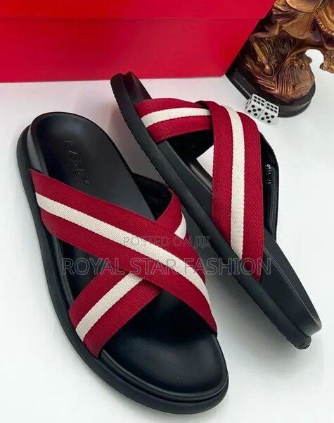 Sandales croisées rouges