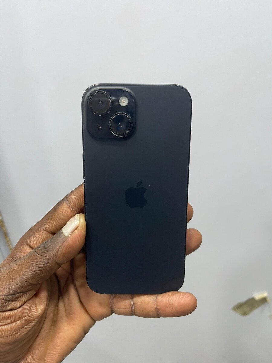 iPhone 15 simple 128go