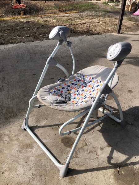 Электрическая качалка шезлонг