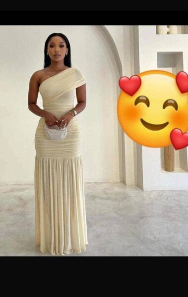 Robe Longue Épaule Dénudée