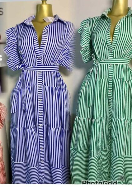 Robe rayée à volants d'été