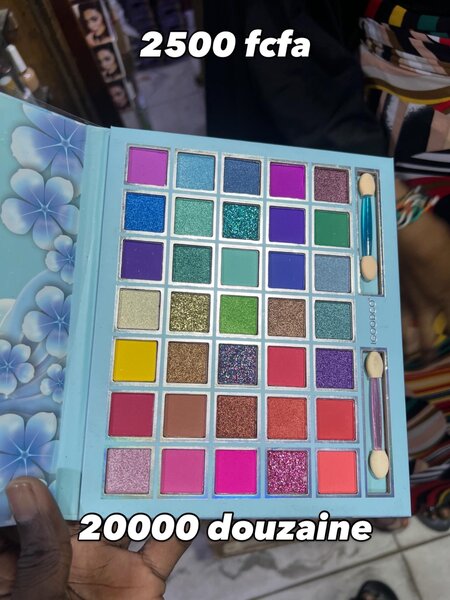Vibrant Eyeshadow Palette