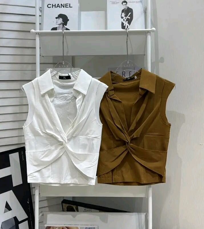 Blouses sans manches torsadées