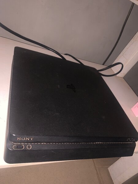 Ps4 slim