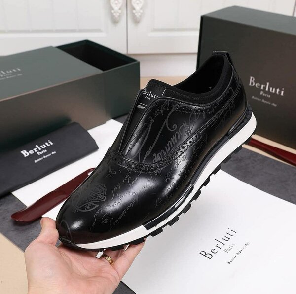 Chaussures Berluti en cuir élégantes
