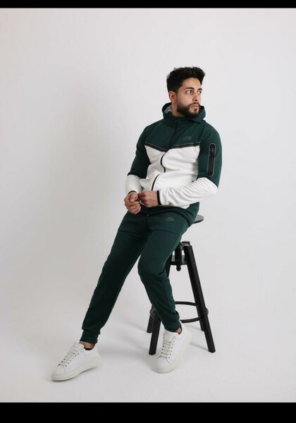 Survêtement Homme Moderne