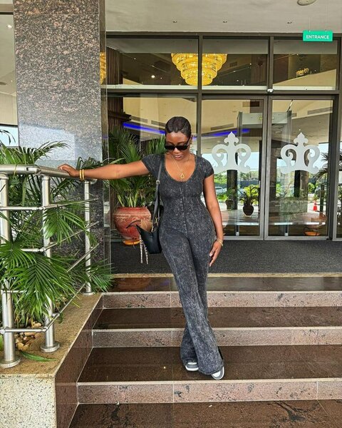 Combinaison élégante pour femmes