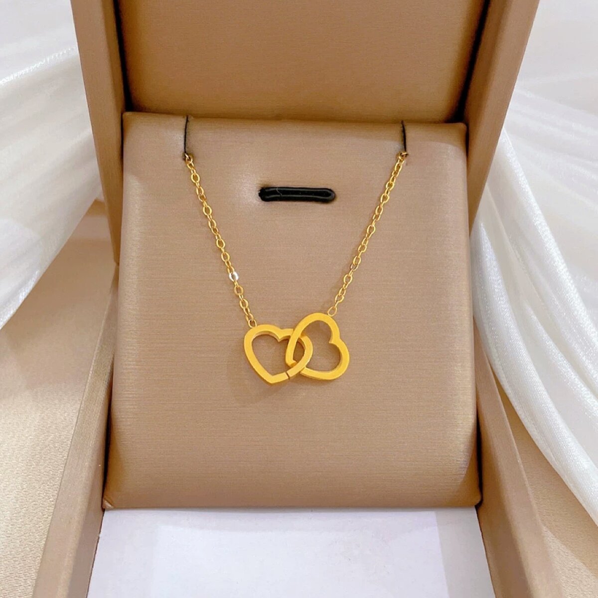 Twin heart necklace