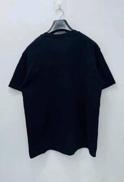 T-shirt noir imprimé tendance