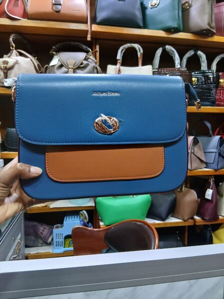 Sac à main coloré élégant