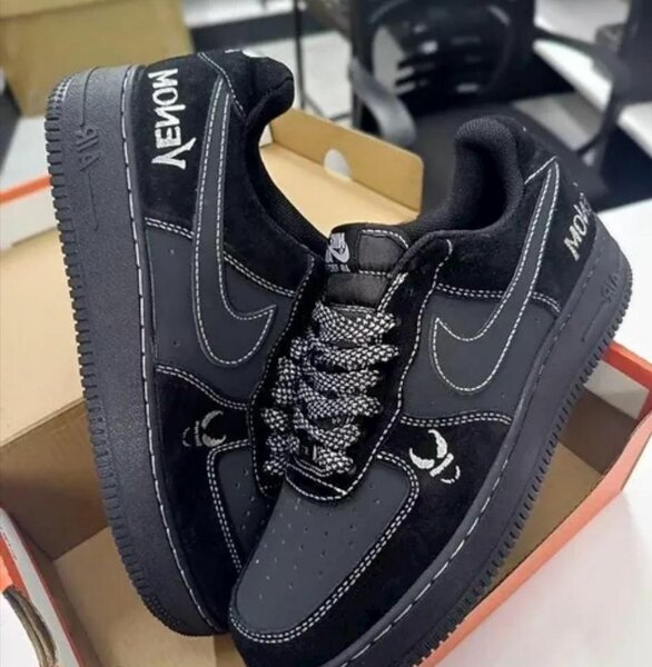 Nike Air Force Venom