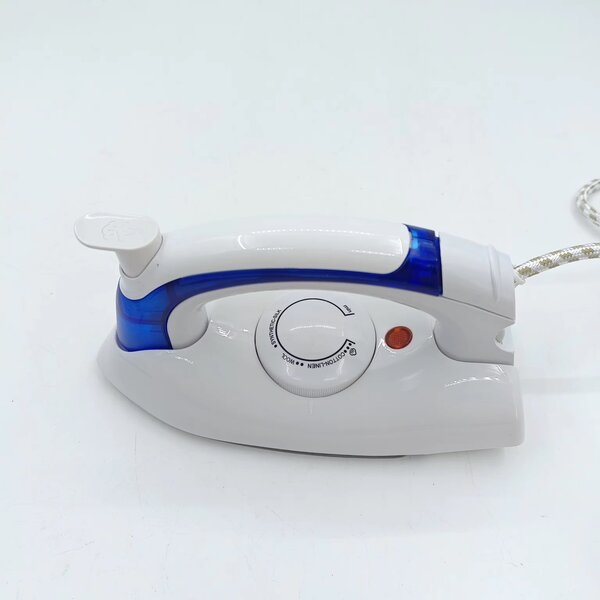 Fer à Repasser de Voyage Compact