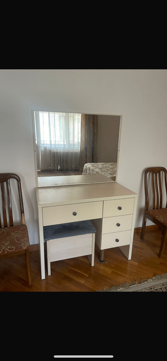 Туалетный столик