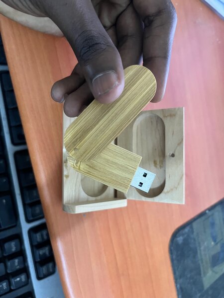 Clé usb en bois