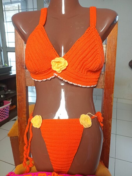Bikini crochet orange fleur